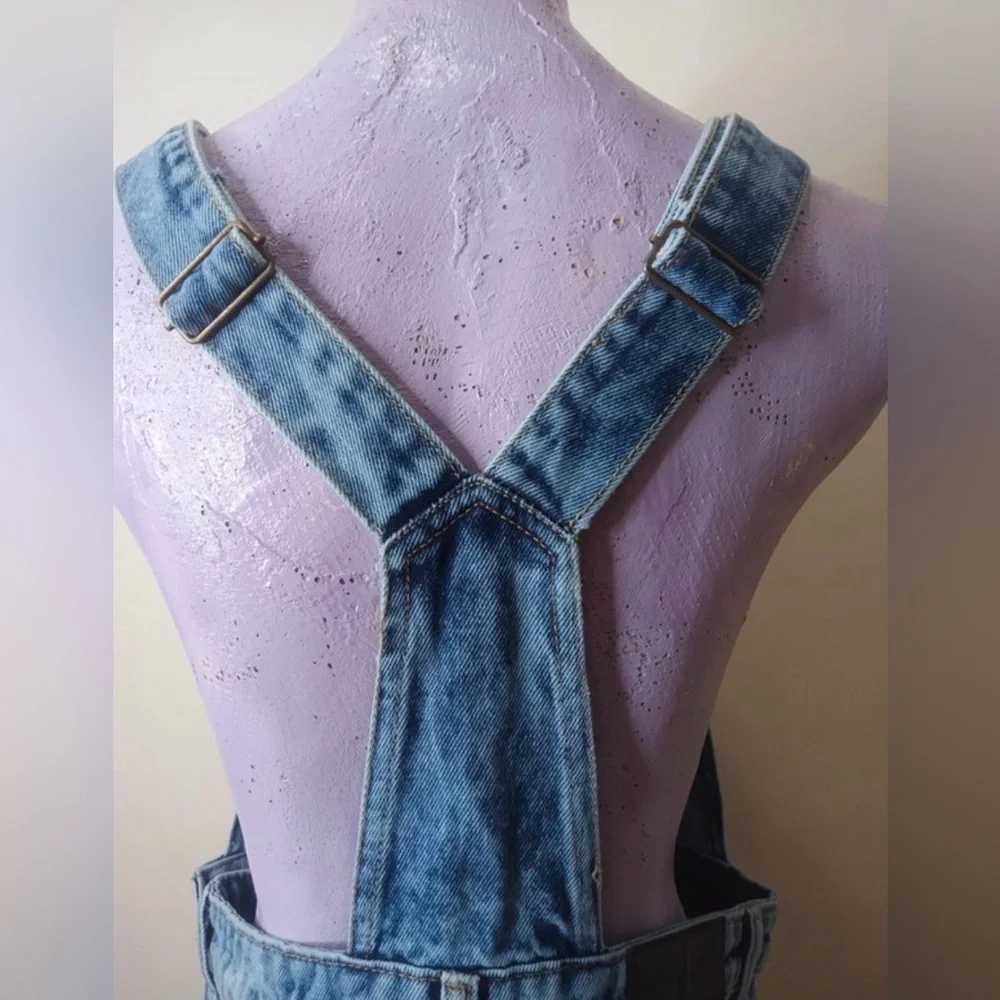 New Vintage Women’s Distressed Denim Short Overalls Size 10 - Shortalls - Picture 10 of 13